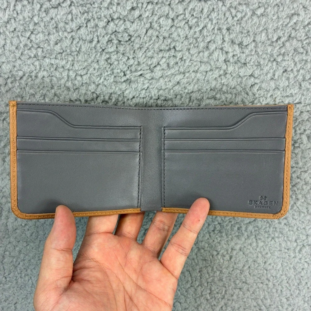 Skagen Tech Multi Sleeve Horizon Blue Mens One Size Leather Tablet Pouch SWS0027